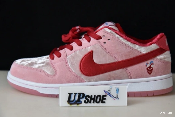 Skateboards SB Low CT2552-800 Nike  Dunk StrangeLove 0111